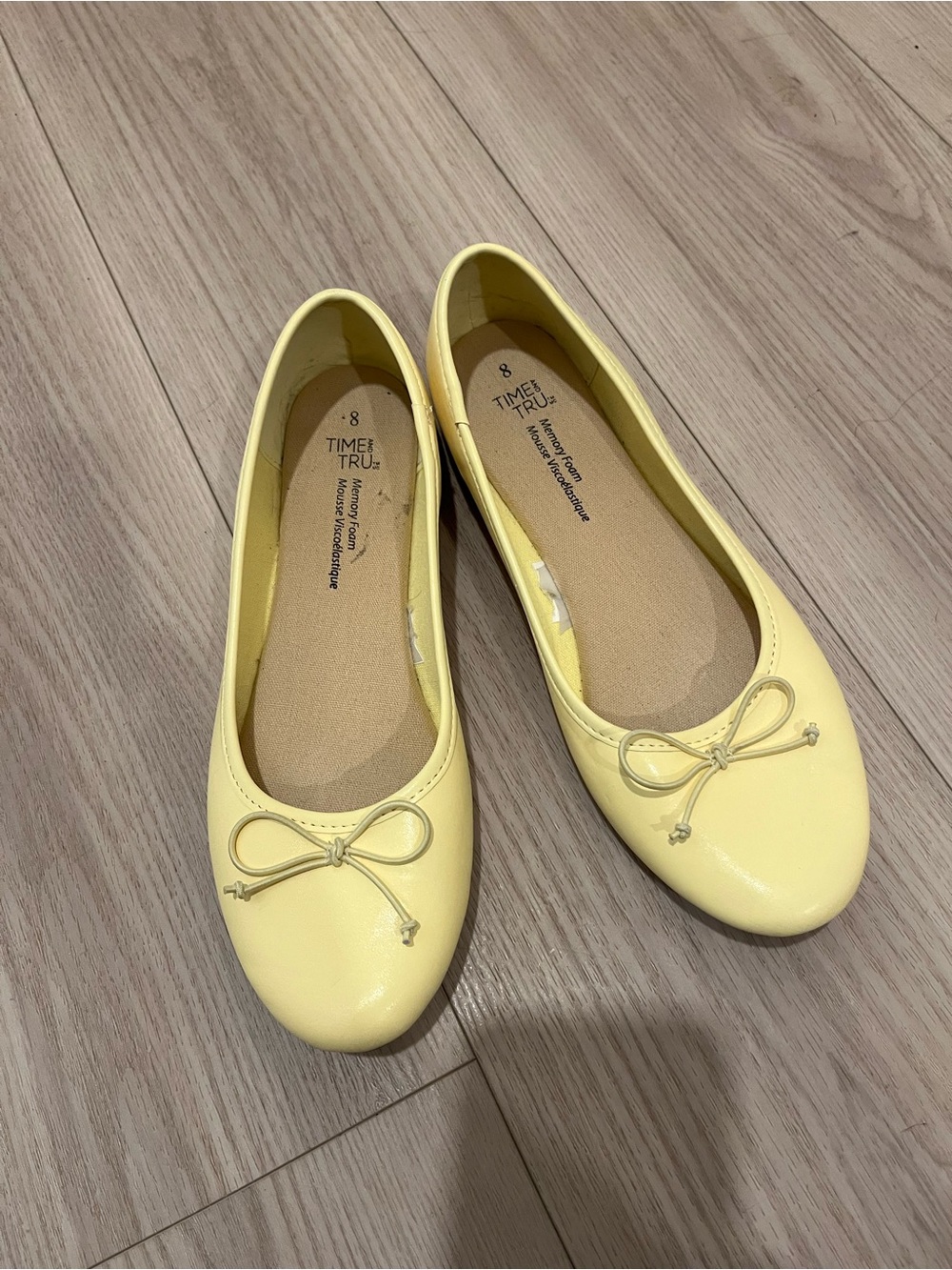 Time and Tru Pale Yellow Bow Ballet Flats